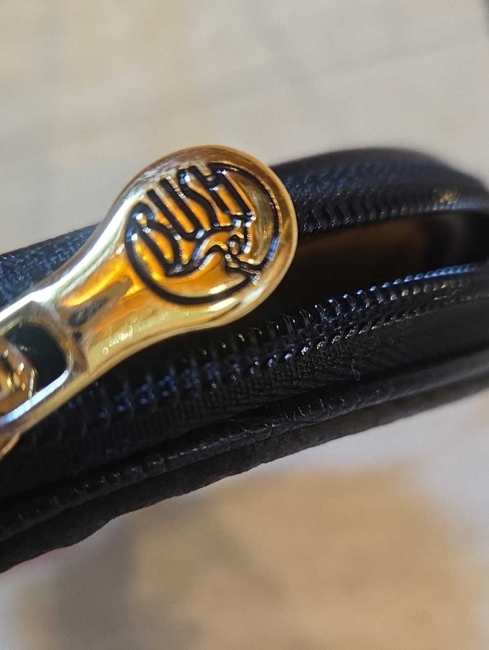 Australian Bush Creation Kangaroo & Buffalo Leather Crossbody Bag - Picture 7 of 12